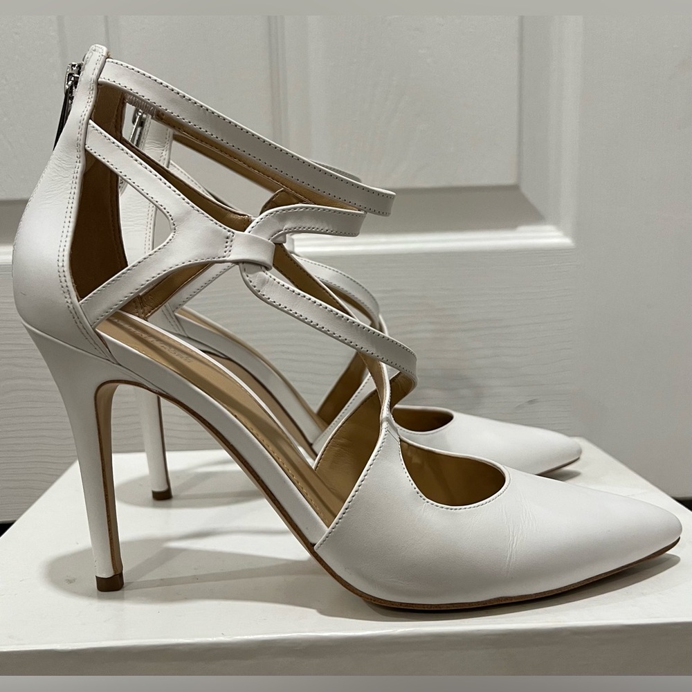 Michael Kors Elegant White Strappy Heels - Picture 7 of 10